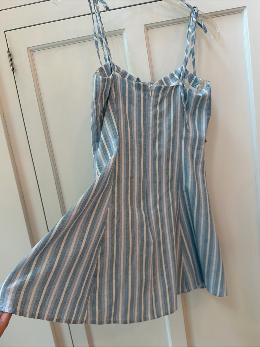 Majorelle Tahoe dress in blue chambray - Picture 7 of 7